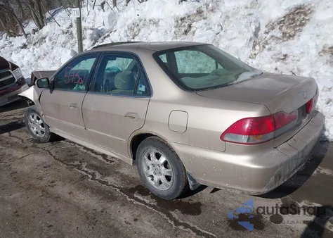2001 Honda Accord 2.3 Ex из США, поврежденный, VIN 1HGCG65871A133944